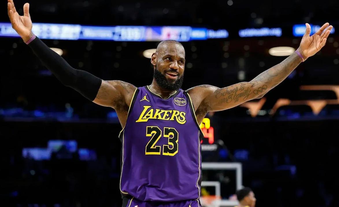 开云官网-詹姆斯重要时刻最后时刻胜出,巴黎圣日耳曼带队取胜!比赛高潮迭起的简单介绍